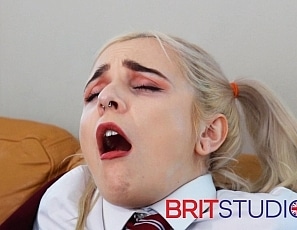 v445_blonde_bombshell_ellie_gets_her_cunt_eaten_and_sucks_cock